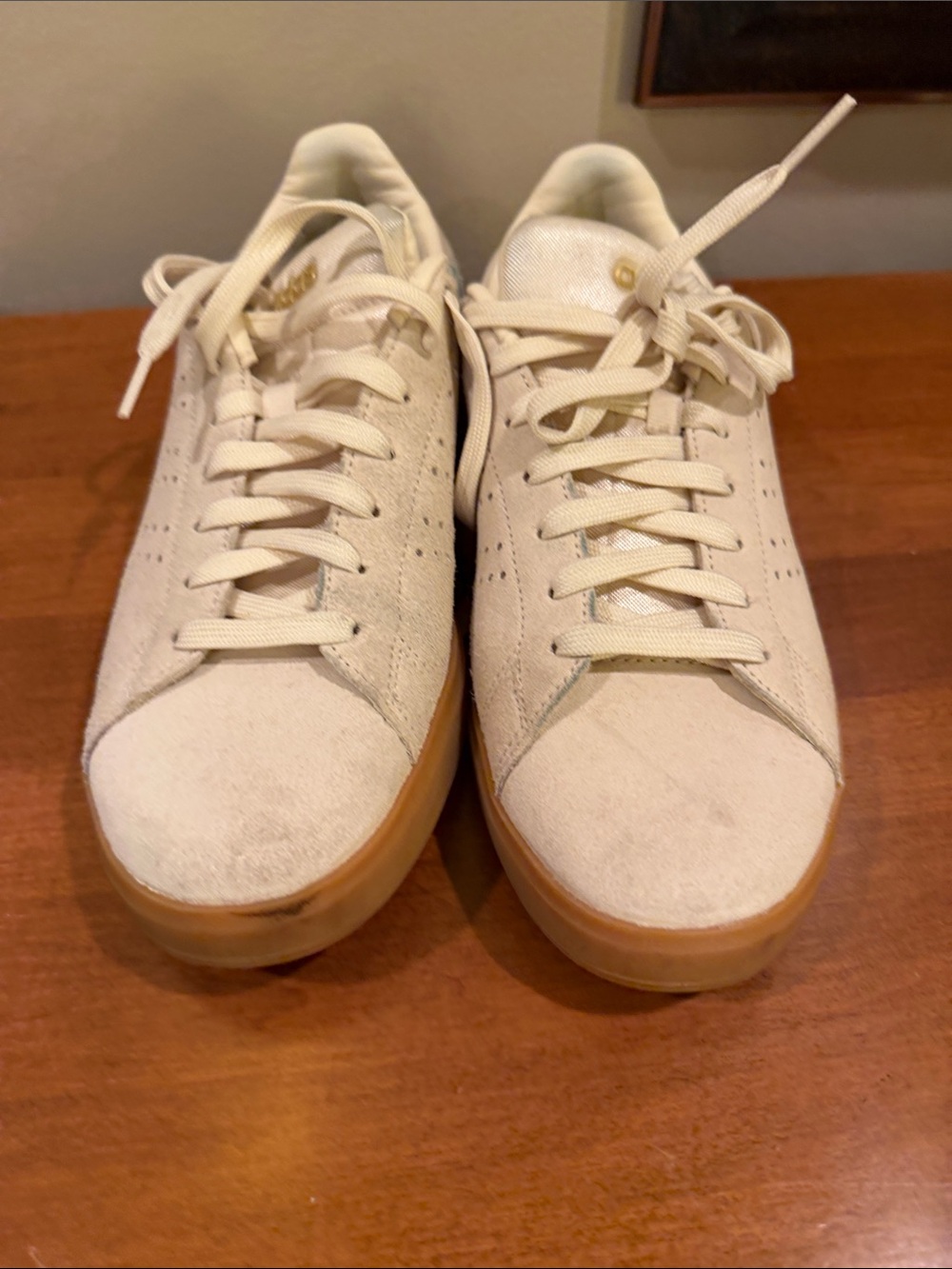Women’s addidas 8.5  Casual Suede Sneakers in Cream/Gum Sole and leopard details